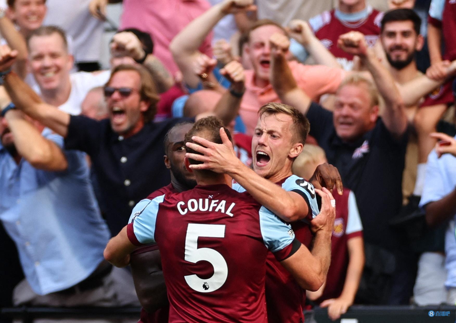 她的表现似 她的表现似